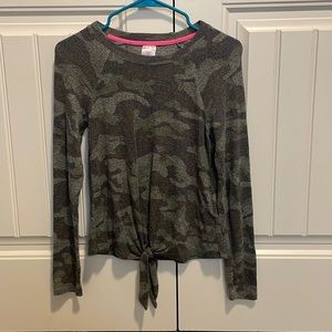 Green Camo, long sleeve shirt with a knot in the front is from NOBO in size XS.